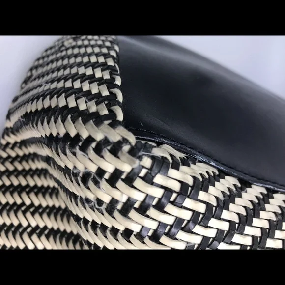 Vince Camuto Straw Bag - Picture 4 of 8